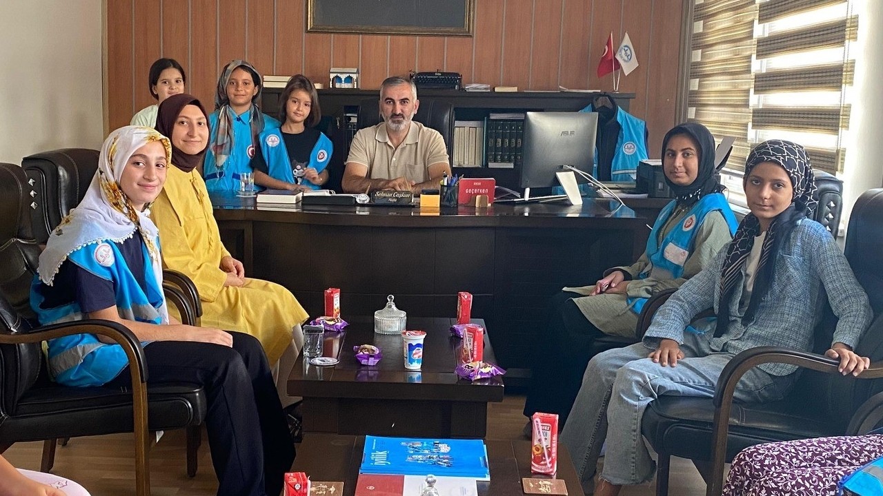 Germencikli Kur’an Kursu öğrencilerinden Gazze için anlamlı bağış