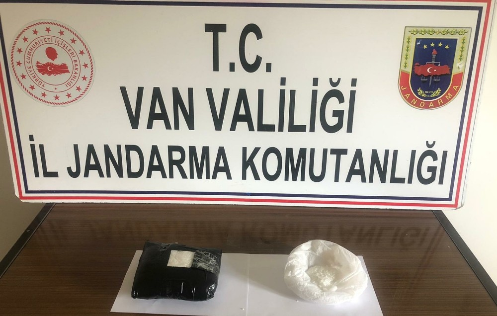 Gevaş’ta 1 kilo 500 gram metamfetamin ele geçirildi 