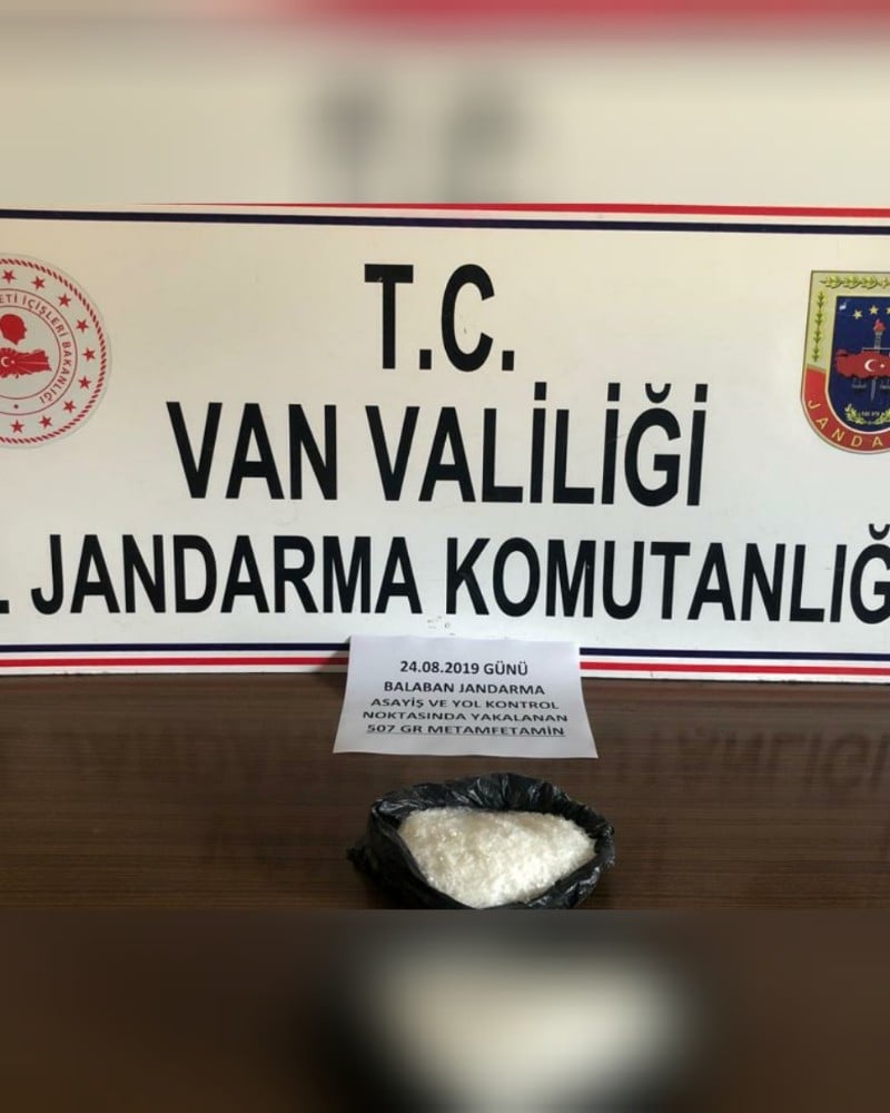Gevaş’ta 507 gram metamfetamin ele geçirildi 