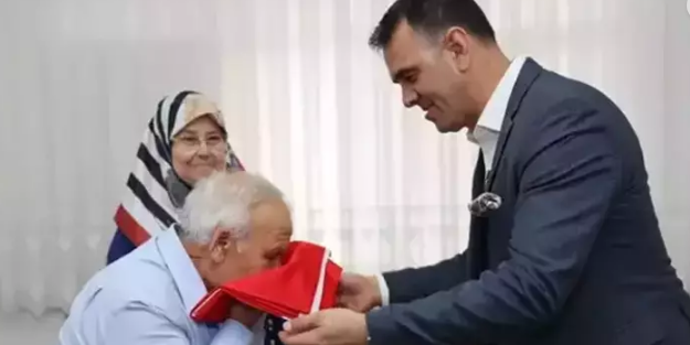 Gezeravcı'nın ailesi memleketlerine döndü! 'Gurur yaşattı, sevinç yaşattı'