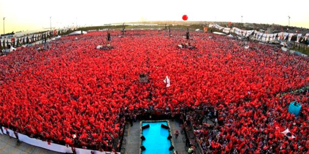 Gezi destekçisi CNN milyonlara kör