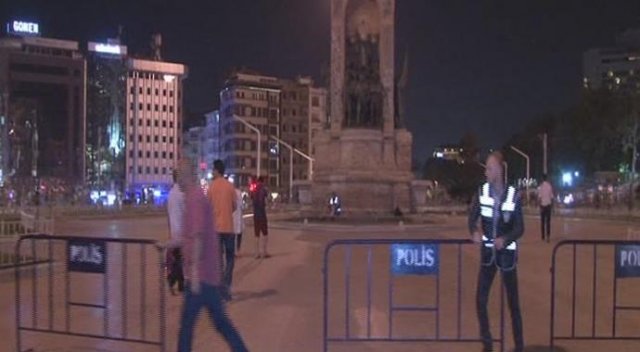 Gezi Parkı açıldı