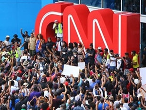 Gezi'ci CNN'e Ferguson baskını