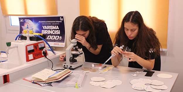 Gıda zehirlenmelerine son! Türk öğrencilerden müthiş icat