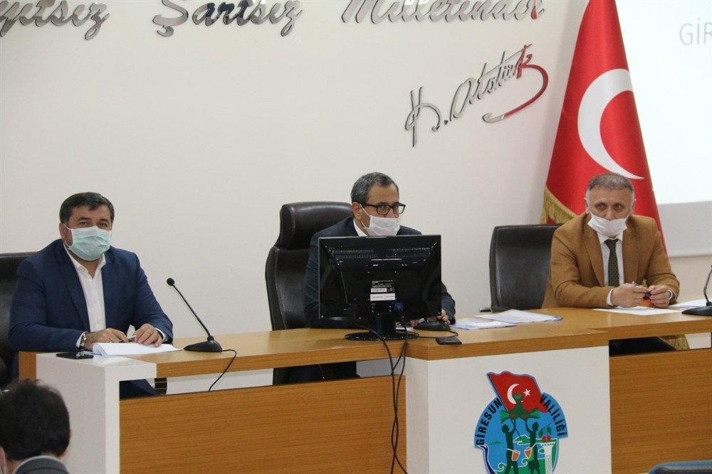 Giresun İl Pandemi Kurulu yaklaşan çay hasadı ve fındık tarımını değerlendirdi 