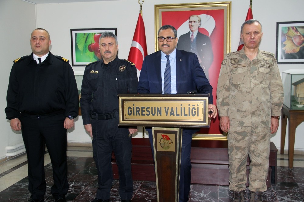 Giresun Valisi Sarıfakıoğulları ilin asayiş ve güvenlik açısından 2019 yılını değerlendirdi 