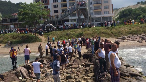 Giresun'da denizde 3 çocuk kayboldu! İkisinden acı haber geldi...