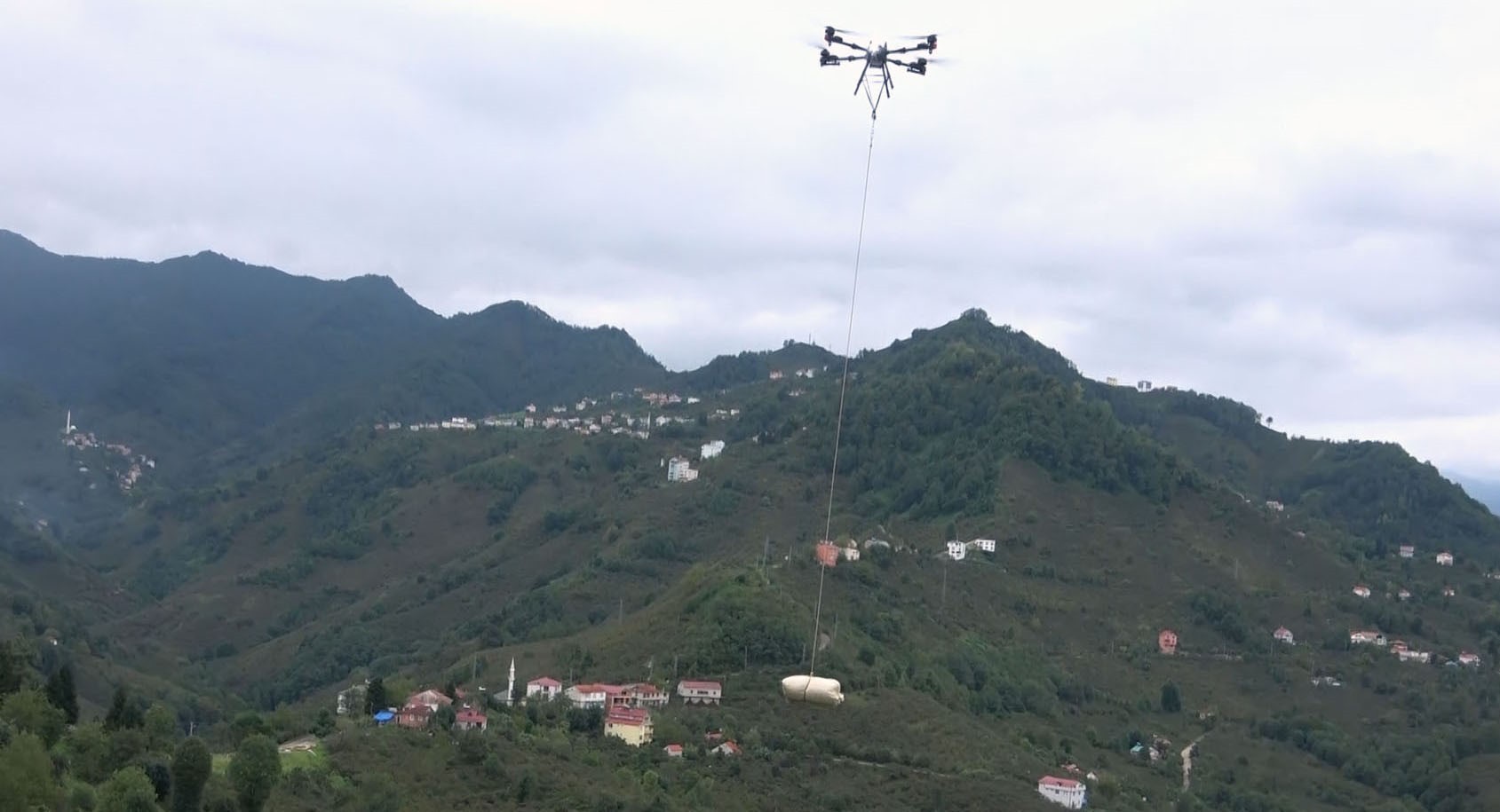 Giresun’da fındık üreticisine teknoloji desteği! Dronla zahmetsiz taşımacılık