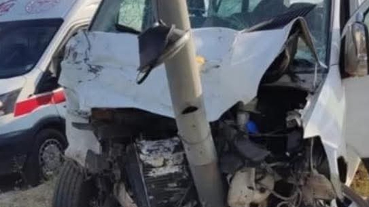 Giresun’da kavşakta kaza: 13 kişi yaralandı