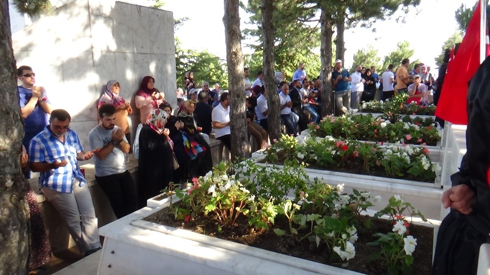 Giresunlular Afyonkarahisar’daki şehit dedelerine koştu 
