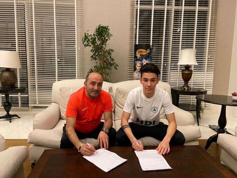 Giresunspor, Ertuğrul Şenlikoğlu’nu renklerine bağladı 