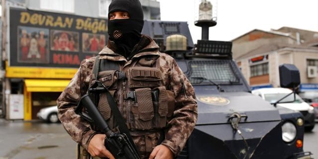 Giriş-çıkışlar kapatıldı! Okmeydanı'nda operasyon