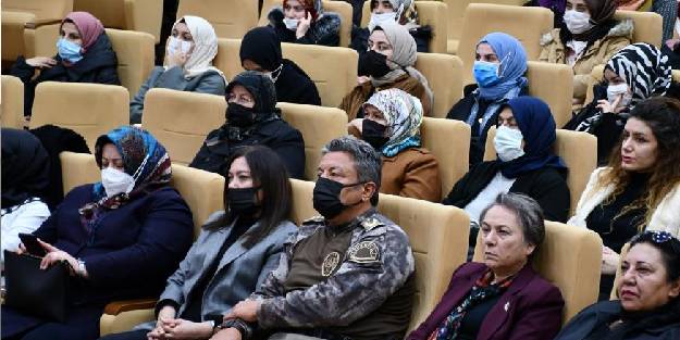 Girişimci kadınlara UYUMA ve KADES projeleri anlatıldı