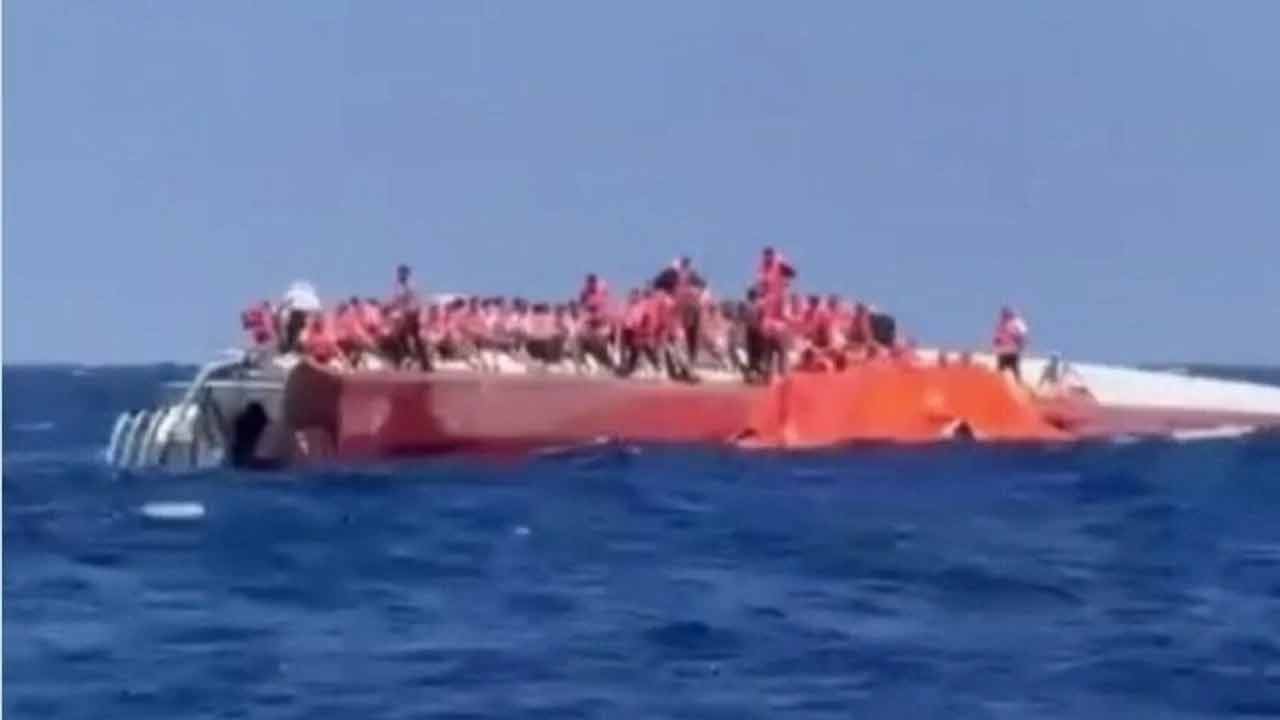 Girne'de alabora olan gemiden çok kötü haber