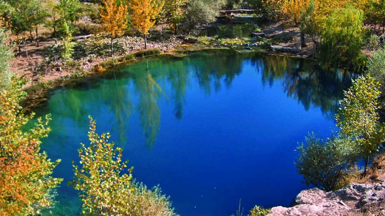 Gizemli derinliğiyle büyülüyor!