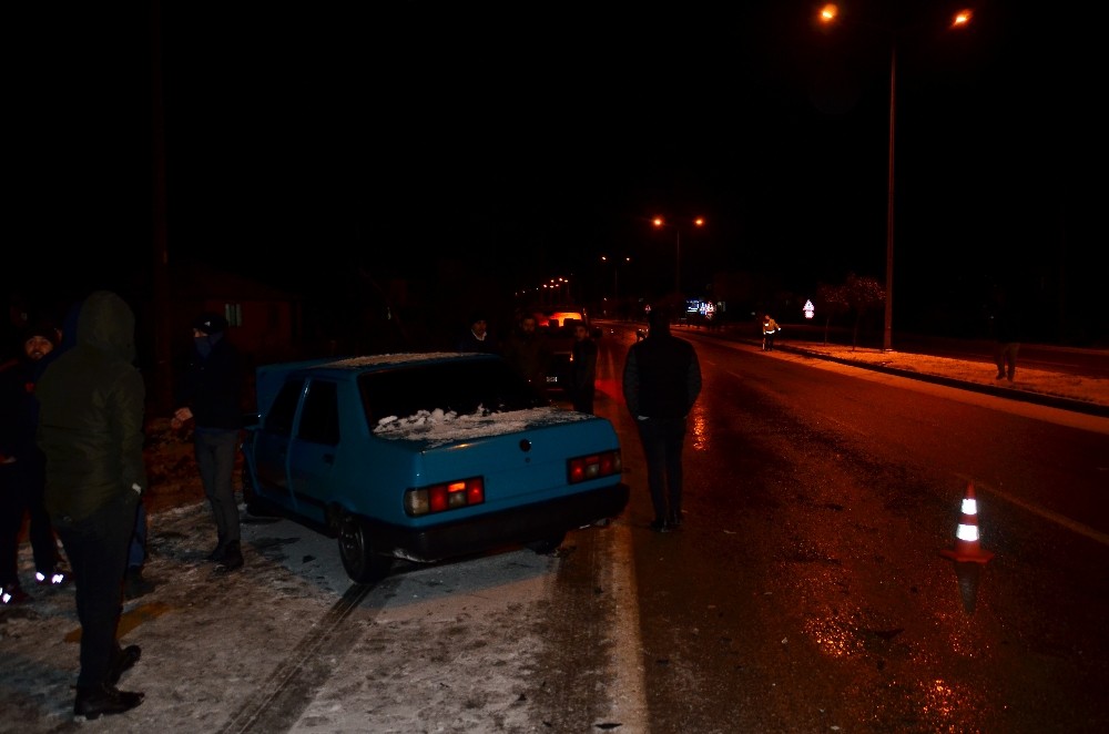 Gizli buzlanma kazaya yol açtı: 1 yaralı 