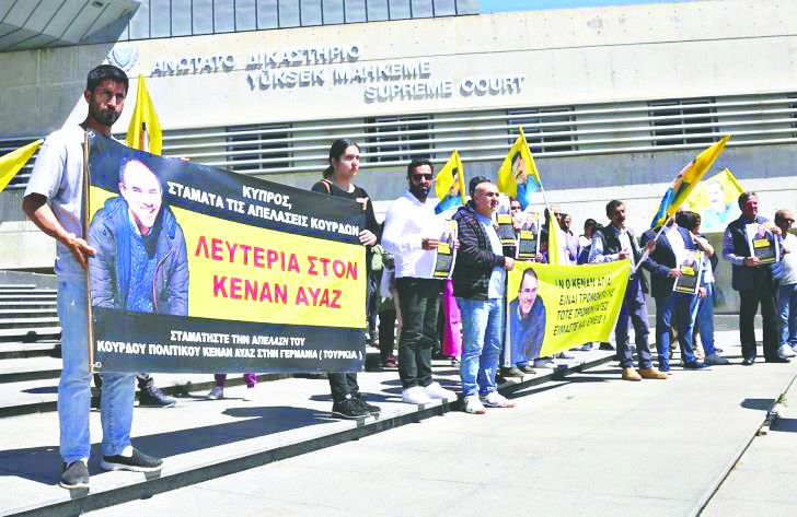 G.Kıbrıs’ta PKK şov