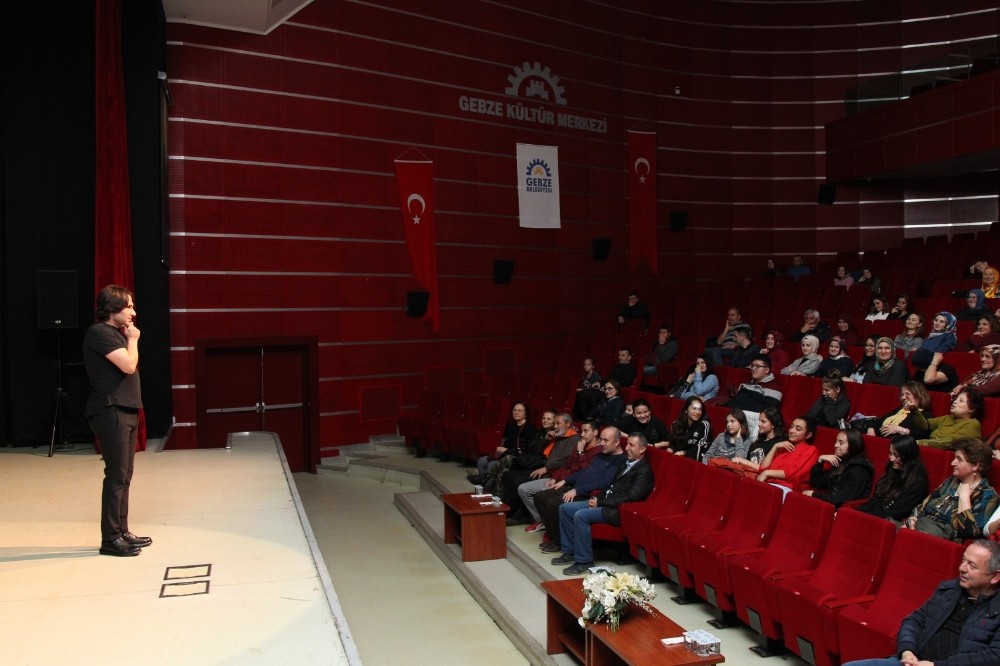 GKM’de kahkaha tufanı 