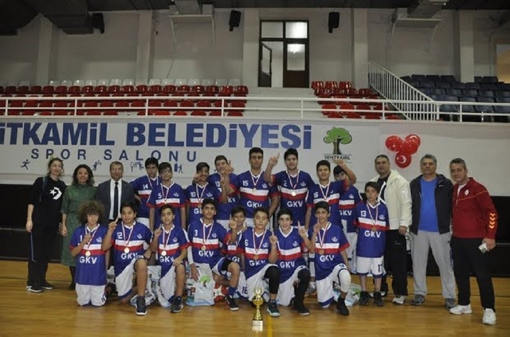 GKV Spor kulübü U14 basketbol şampiyonu 