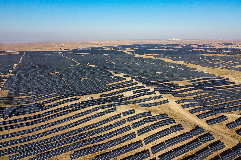 Gobi Çölü’nün ilk yenilenebilir enerji santrali elektrik üretimine başladı