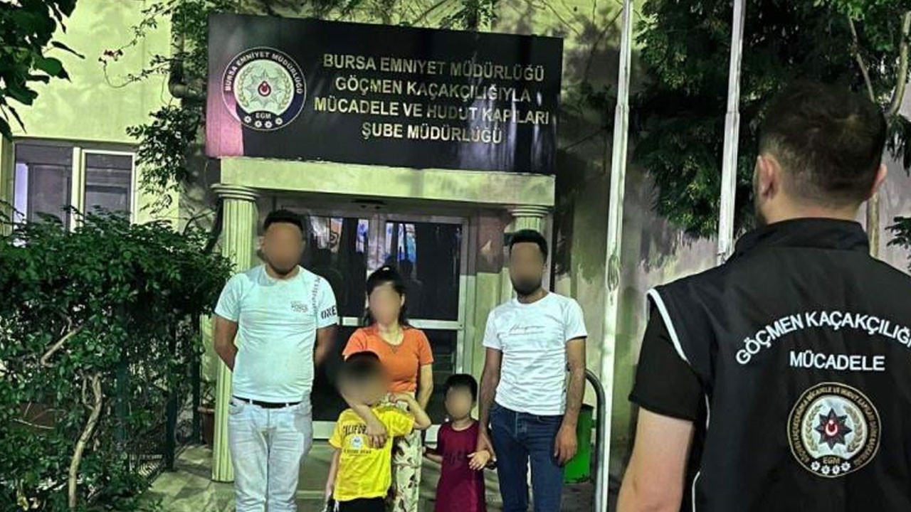 Göçmen kaçakçıları enselendi