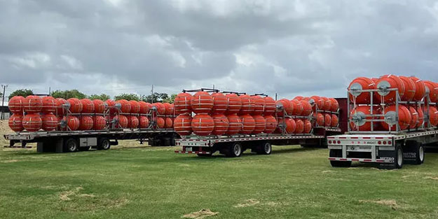 Göçmenlere karşı sınıra 'yüzen bariyer'