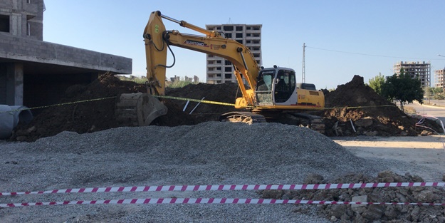 Göçük altında kalan 2 kişi can verdi