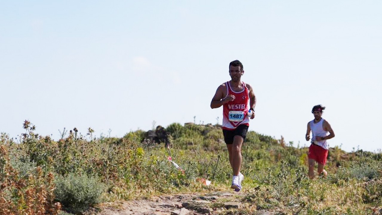 Gökçeada Ultra Trail’de koşu rüzgarı ikinci kez esti