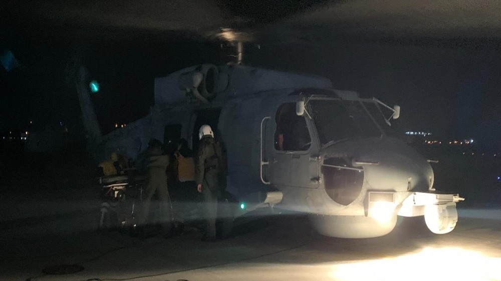 Gökçeada’da kalp krizi geçiren hastaya helikopterli tahliye 