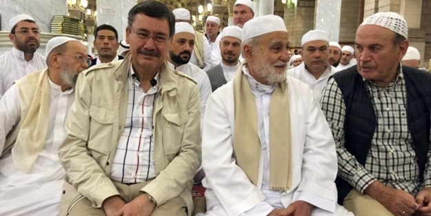 Gökçek ve Topbaş'tan Medine'ye şükür ziyareti