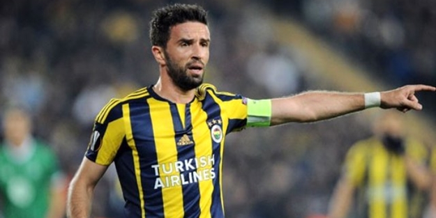 Gökhan Gönül idmanda sakatlandı!