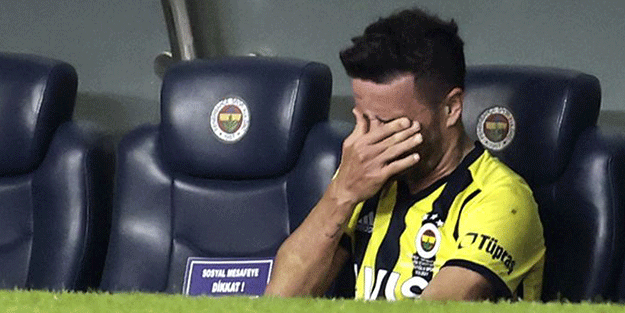 Gökhan Gönül ucuz kurtuldu