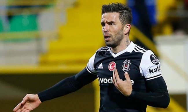 Gökhan Gönül’e ekstra ilgi