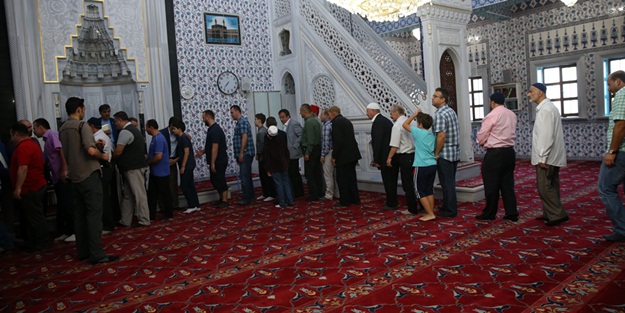 Göksu ve Bak Esenlerlilerle bayramlaştı