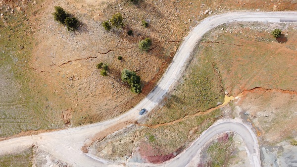 Göksun’da yüzey kırıkları böyle görüntülendi! Afetin boyutu bir kez daha şaşırttı