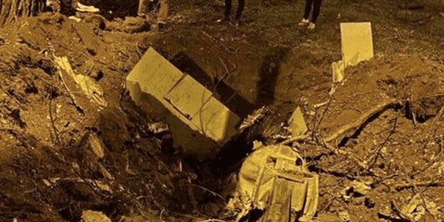 Gökten düşen tanımlanamayan bir cisim çukur oluşturdu!