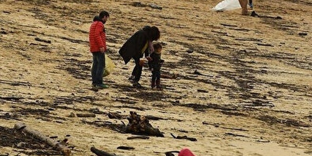 Gökten uyuşturucu paketleri yağdı!