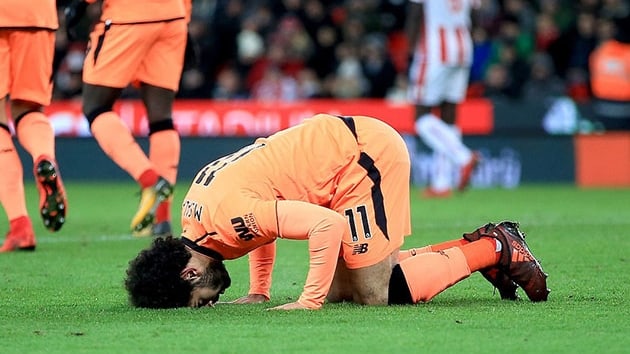 ''Gol attıktan sonra secdeye yatması Müslümanları çok mutlu ediyor!''