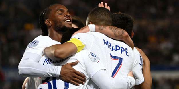 Gol makinesi Messi! PSG şampiyon oldu