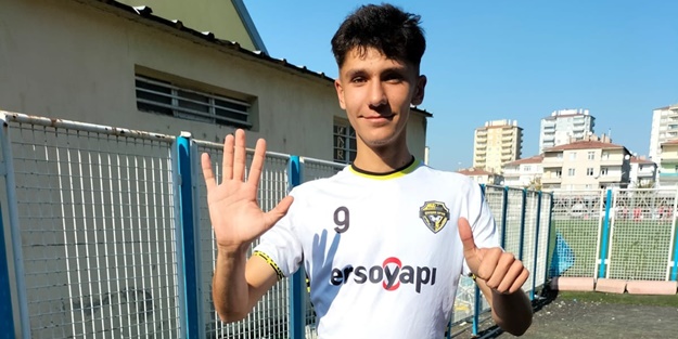 Gol olup yağdılar! U-18 maçında tarihi skor