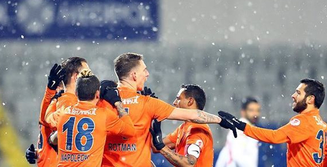 Medipol Başakşehir, Kayserispor'u 2-0 mağlup etti