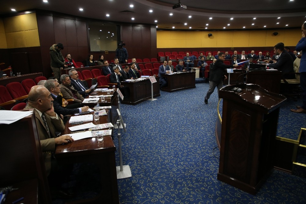 Gölbaşı Belediyesi Meclisinden İdlib’teki saldırıya kınama 