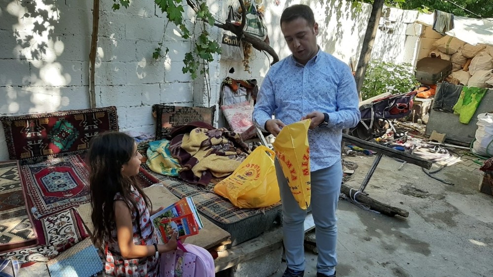 Gölbaşı Belediyesinden Gülistan’a kırtasiye malzemesi 