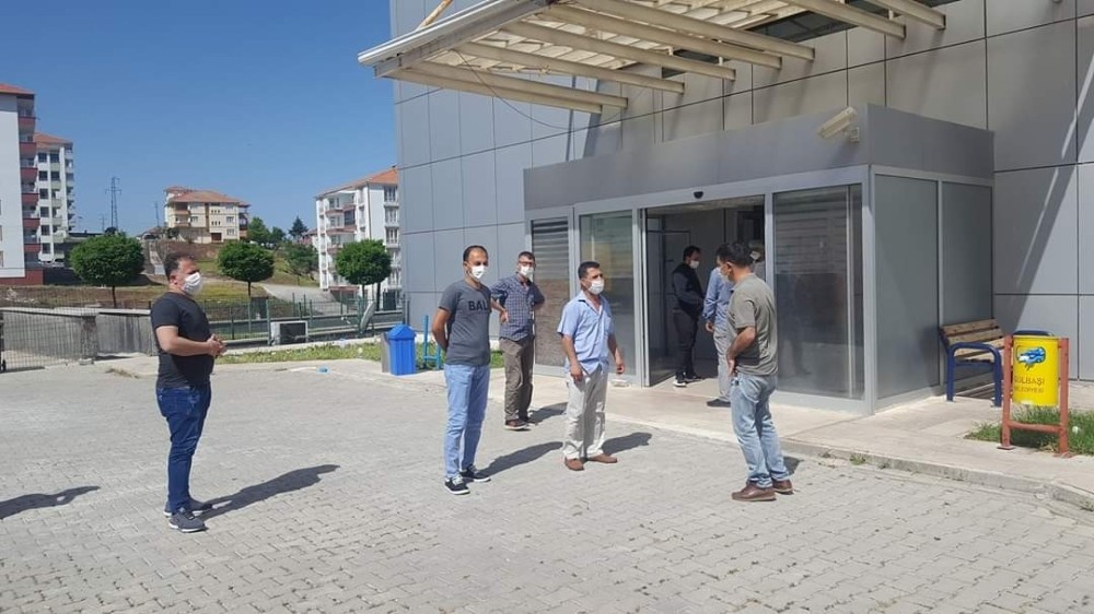 Gölbaşı’nda berber ve kuaförlere Covid-19 testi yapıldı 