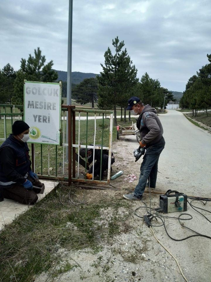 Gölcük piknik alanında temizlik 