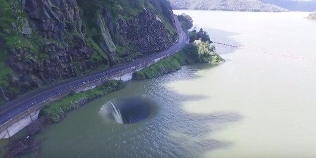 Göldeki çukurla ilgili iddia dudak uçuklatıyor!