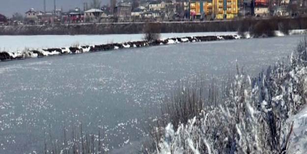 Göller ve nehirler dondu