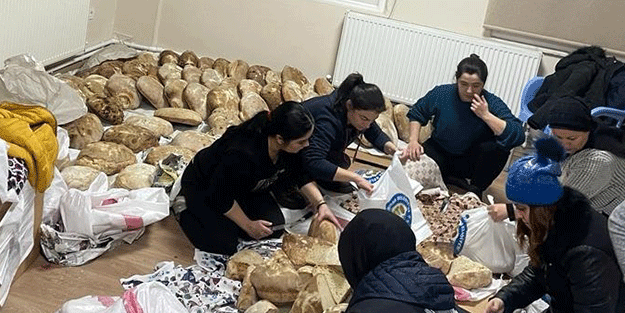 Gölmarmara’da köylüler bu kez depremzedeler için fırınlarını yaktı