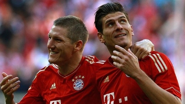 Gomez, Bastian Schweinsteiger'i getiriyor iddiası