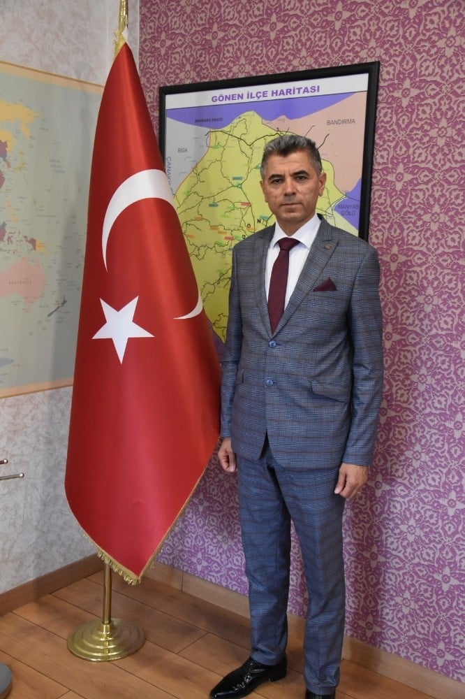 Gönen Kaymakamı Yurt göreve başladı 